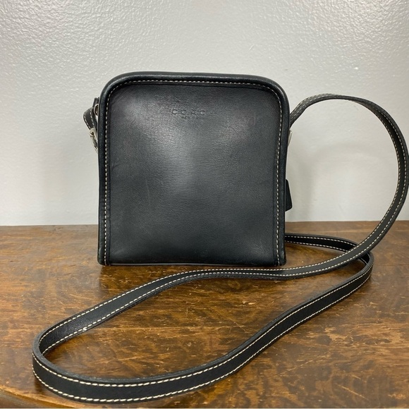Vintage Coach mini Bellini crossbody bag circa 1990s - Picture 1 of 15